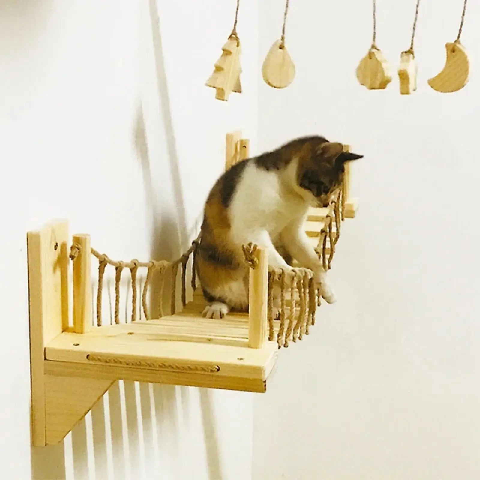 Arbre à Chat Mural Pont Suspendu - Le Nid Félin